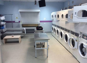 Продаж сучасної мережі прання QUEENS в м. Дніпро